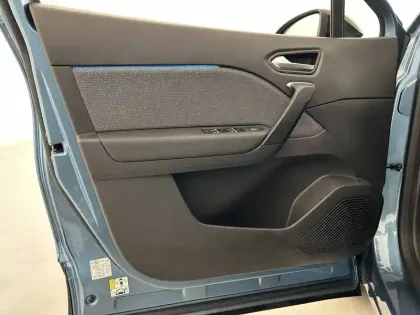 Photo 19 Renault Symbioz  E-Tech full hybrid 145