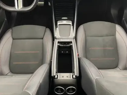 Photo 33 Mercedes GLA  250 e Hybrid EQ 8G-DCT