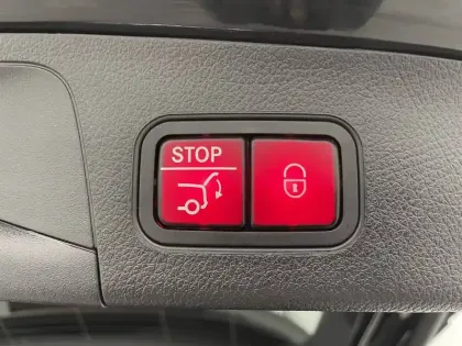 Photo 24 Mercedes GLA  250 e Hybrid EQ 8G-DCT