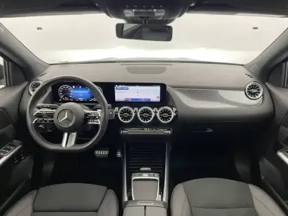 Photo 32 Mercedes GLA  250 e Hybrid EQ 8G-DCT