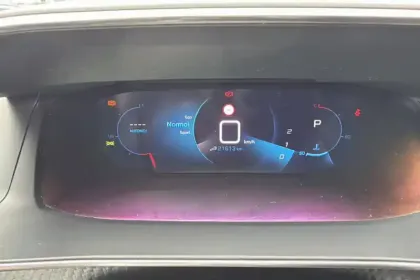 Photo 183 Peugeot 2008  PureTech 130 S&S EAT8