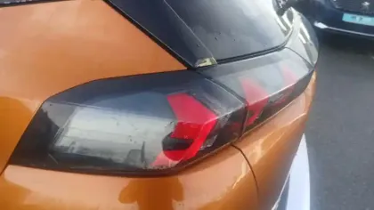 Photo 40 Peugeot 2008  PureTech 130 S&S EAT8