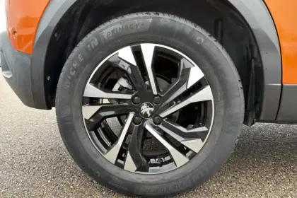 Photo 110 Peugeot 2008  PureTech 130 S&S EAT8