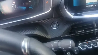 Photo 148 Peugeot 2008  PureTech 130 S&S EAT8