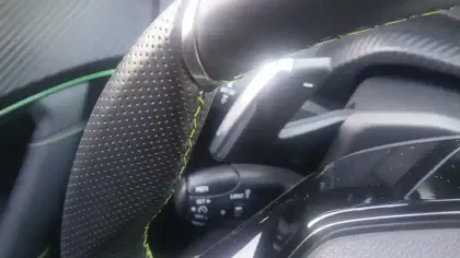 Photo 85 Peugeot 2008  PureTech 130 S&S EAT8