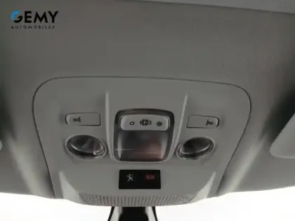 Photo 16 Peugeot 2008  PureTech 110ch S&S EAT6