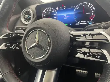Photo 23 Mercedes GLA  250 e Hybrid EQ 8G-DCT