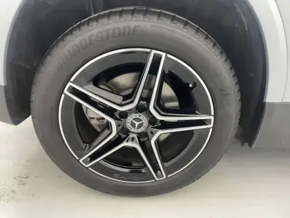 Photo 18 Mercedes GLA  250 e Hybrid EQ 8G-DCT