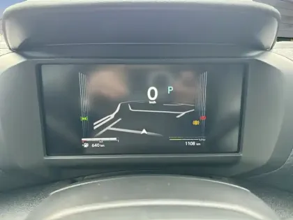 Photo 5 Citroën C4  X Hybride 136 e-DCS6