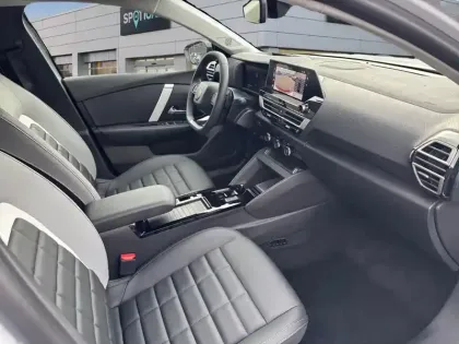 Photo 17 Citroën C4  X Hybride 136 e-DCS6