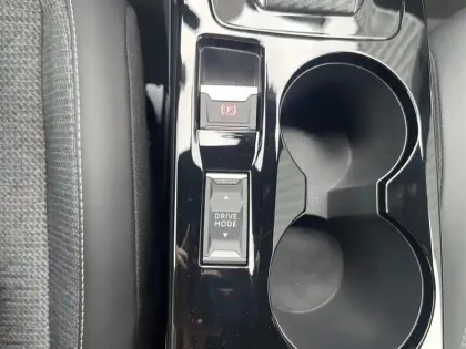 Photo 17 Peugeot 2008  Electrique 54 kWh 156 ch