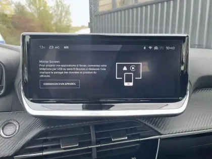 Photo 23 Peugeot 2008  Electrique 54 kWh 156 ch