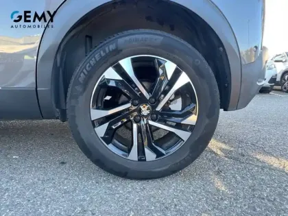 Photo 10 Peugeot 2008  PureTech 130 S&S EAT8