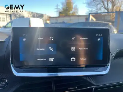 Photo 12 Peugeot 2008  PureTech 130 S&S EAT8