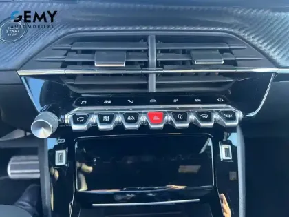 Photo 16 Peugeot 2008  PureTech 130 S&S EAT8