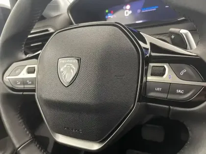 Photo 28 Peugeot 208  Hybrid 100 e-DCS6