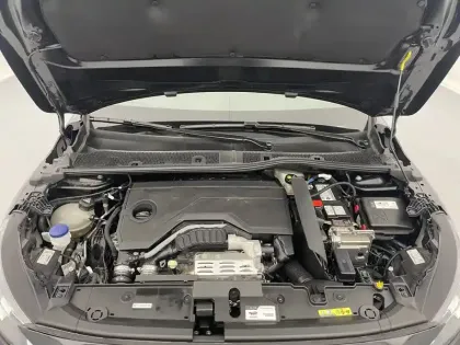 Photo 20 Peugeot 208  Hybrid 100 e-DCS6