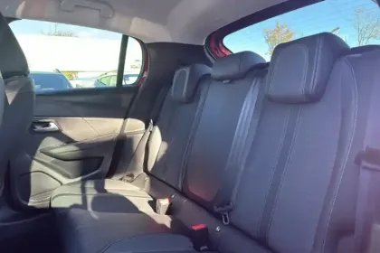 Photo 14 Peugeot 208  Electrique 50 kWh 136ch