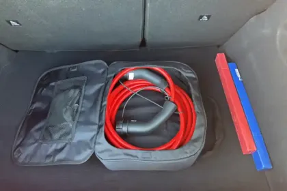 Photo 23 Peugeot 208  Electrique 50 kWh 136ch