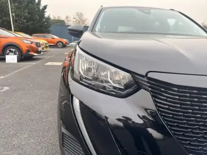 Photo 7 Peugeot 2008  Moteur électrique 136 ch