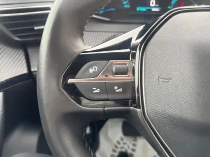 Photo 22 Peugeot 2008  Moteur électrique 136 ch