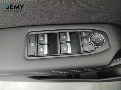 Photo 27 Renault Symbioz  E-Tech full hybrid 145