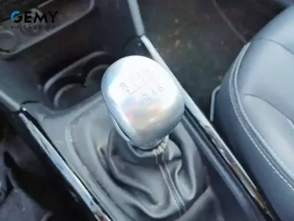 Photo 18 Peugeot 2008  PureTech 130ch S&S BVM6