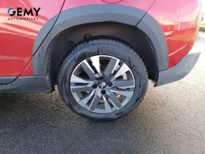 Photo 10 Peugeot 2008  PureTech 130ch S&S BVM6