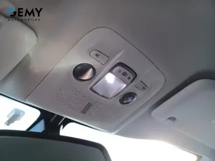 Photo 17 Peugeot 2008  PureTech 130ch S&S BVM6