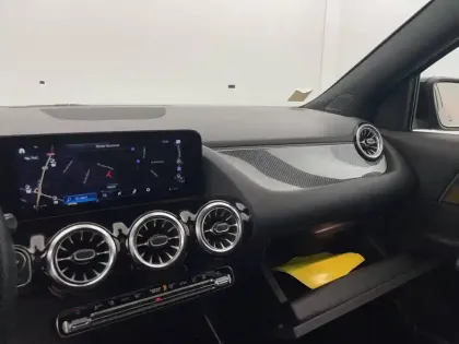 Photo 25 Mercedes GLA  250 e 8G-DCT