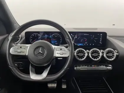 Photo 21 Mercedes GLA  250 e 8G-DCT