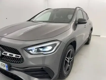 Photo 32 Mercedes GLA  250 e 8G-DCT