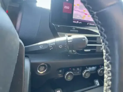 Photo 13 Citroën C4  PureTech 155 S&S EAT8