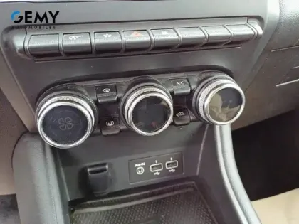 Photo 13 Renault Captur  TCe 140 - 21