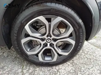 Photo 10 Renault Captur  TCe 140 - 21