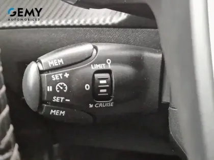 Photo 14 Peugeot 2008  PureTech 130 S&S EAT8