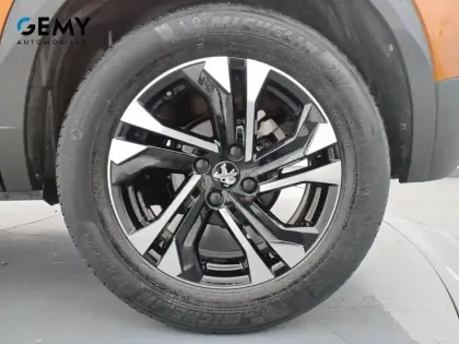 Photo 7 Peugeot 2008  PureTech 130 S&S EAT8