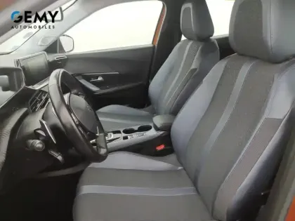 Photo 6 Peugeot 2008  PureTech 130 S&S EAT8