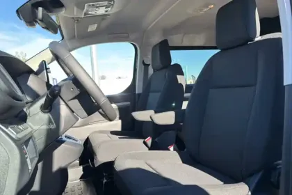 Photo 10 Peugeot Expert  CA FIXE M BLUEHDI 180 S&S EAT8