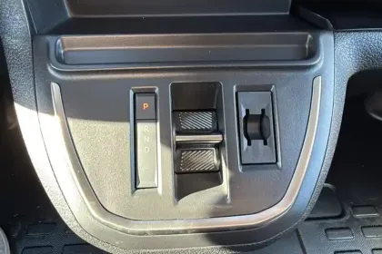 Photo 23 Peugeot Expert  CA FIXE M BLUEHDI 180 S&S EAT8