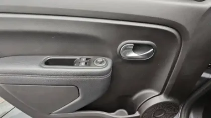 Photo 25 Renault Twingo  III SCe 65