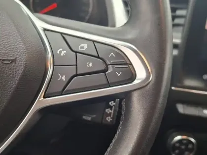 Photo 36 Renault Captur  TCe 100