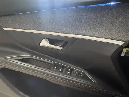 Photo 30 Peugeot 3008  1.2 Puretech 130ch S&S BVM6