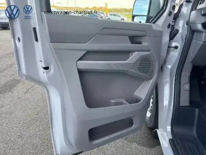 Photo 21 Volkswagen Transporter  VAN L1H1 2.0 TDI 170 BVA8 4MOTION