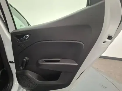 Photo 25 Renault Clio  SOCIETE BLUE DCI 100 - 21N