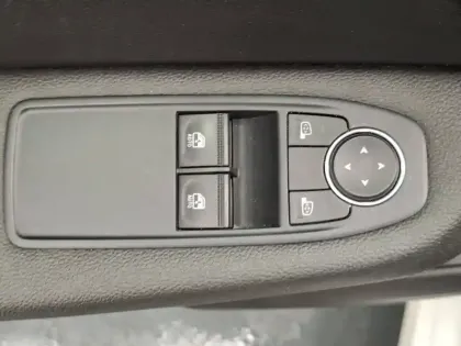 Photo 30 Renault Clio  SOCIETE BLUE DCI 100 - 21N