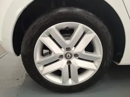 Photo 14 Renault Clio  SOCIETE BLUE DCI 100 - 21N