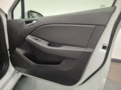 Photo 24 Renault Clio  SOCIETE BLUE DCI 100 - 21N