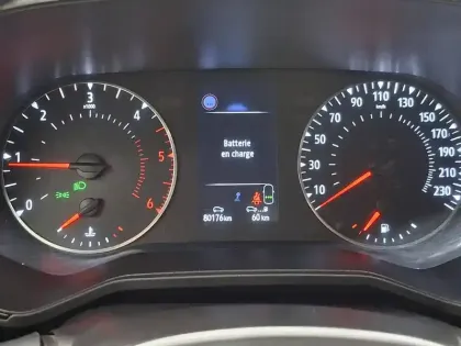 Photo 34 Renault Clio  SOCIETE BLUE DCI 100 - 21N