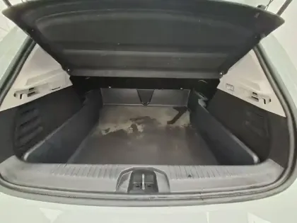 Photo 17 Renault Clio  SOCIETE BLUE DCI 100 - 21N